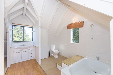 Photo of property in 138 Attwood Road, Paremoremo, Auckland, 0632