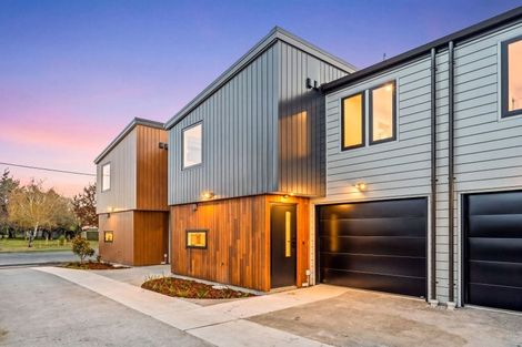Photo of property in 2/70 Isleworth Road, Bishopdale, Christchurch, 8053