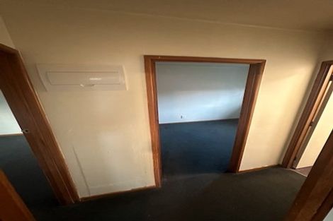 Photo of property in 1/215 Swanson Road, Henderson, Auckland, 0610