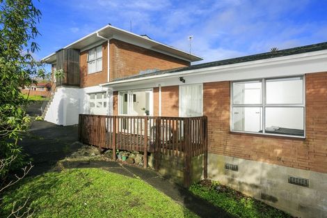 Photo of property in 2/152 Manuka Road, Bayview, Auckland, 0629