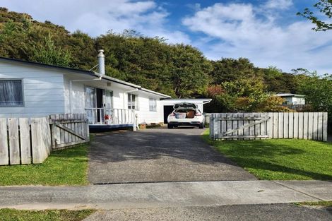 Photo of property in 26 Manurewa Grove, Wainuiomata, Lower Hutt, 5014