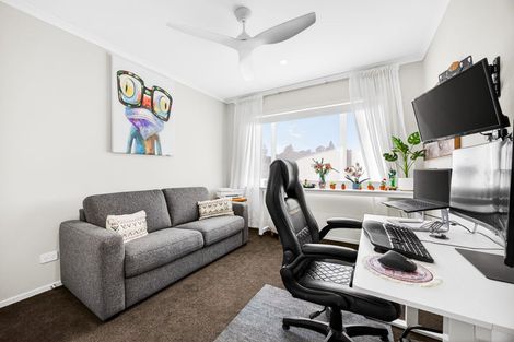 Photo of property in 28 Taitonga Lane, Stanmore Bay, Whangaparaoa, 0932