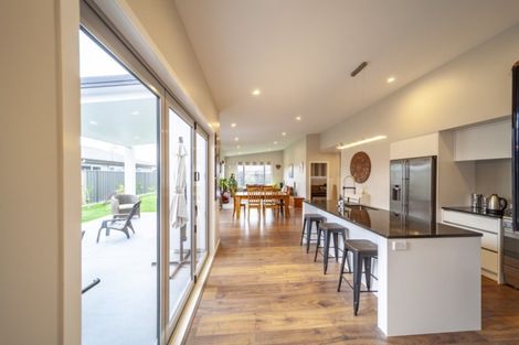 Photo of property in 6 Benmore Place, Poraiti, Napier, 4112