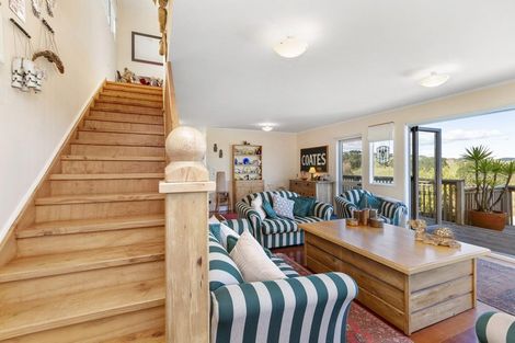 Photo of property in 4 Robertson Street, Raglan, 3225