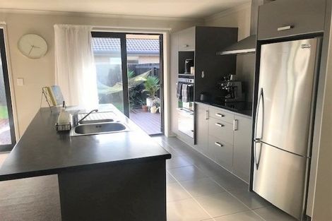 Photo of property in 140 Doncaster Drive, Papamoa Beach, Papamoa, 3118