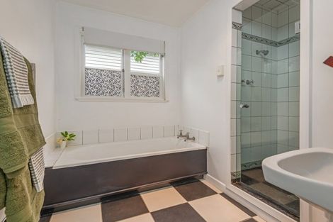 Photo of property in 16 Worcester Street, West End, Palmerston North, 4410