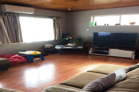 Photo of property in 23 Margan Avenue, New Lynn, Auckland, 0600