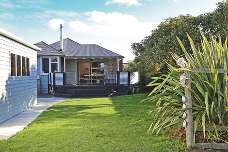 Photo of property in 1210 Beatty Place, Mayfair, Hastings, 4122