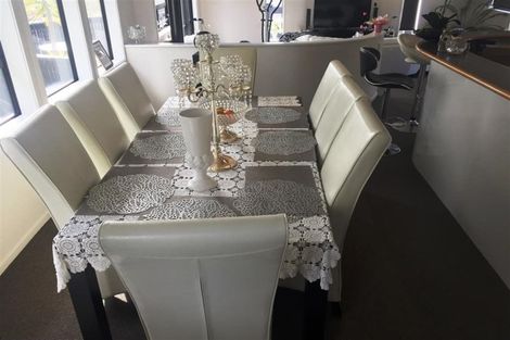 Photo of property in 68a Chatsworth Road, Silverstream, Upper Hutt, 5019