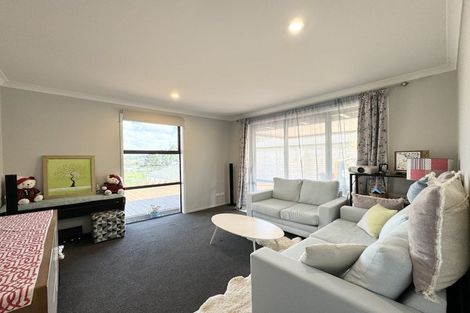 Photo of property in 81 Manuel Road, Silverdale, 0932