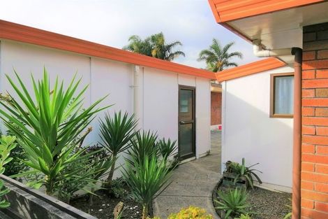 Photo of property in 3/178 Centreway Road, Orewa, 0931