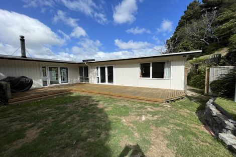 Photo of property in 10 Goddard Grove, Churton Park, Wellington, 6037