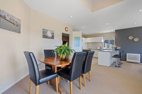 Photo of property in 10 Sampson Avenue, Waiwhakaiho, New Plymouth, 4312