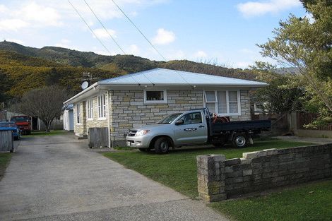 Photo of property in 61 Wood Street, Wainuiomata, Lower Hutt, 5014