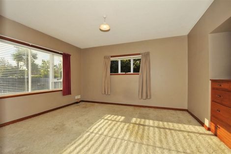 Photo of property in 6 Jennifer Street, Bryndwr, Christchurch, 8053
