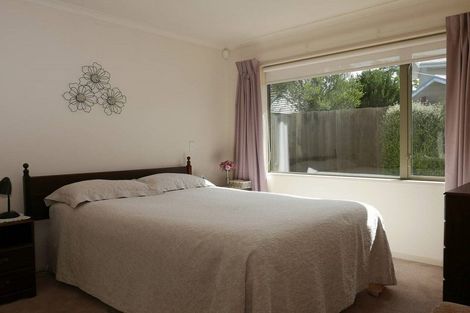 Photo of property in 4/241 Matsons Avenue, Papanui, Christchurch, 8053