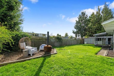 Photo of property in 8b Wyndham Road, Hannahs Bay, Rotorua, 3010