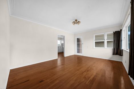 Photo of property in 2/62 Great South Road, Papatoetoe, Auckland, 2025