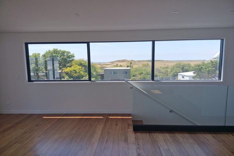 Photo of property in 1335e Papamoa Beach Road, Papamoa Beach, 3118