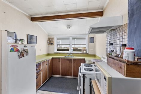 Photo of property in 12 Dempsey Street, Naenae, Lower Hutt, 5011