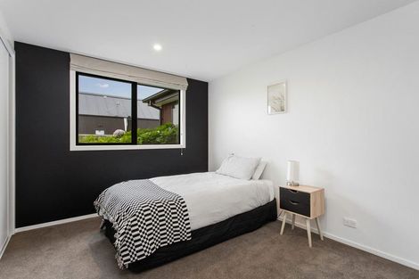 Photo of property in 4 Caro Lane, Cracroft, Christchurch, 8022