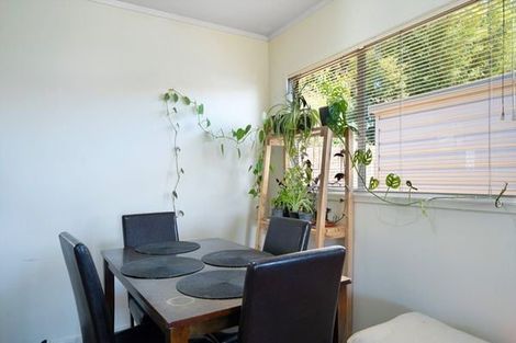 Photo of property in 42a Farwood Drive, Henderson, Auckland, 0612