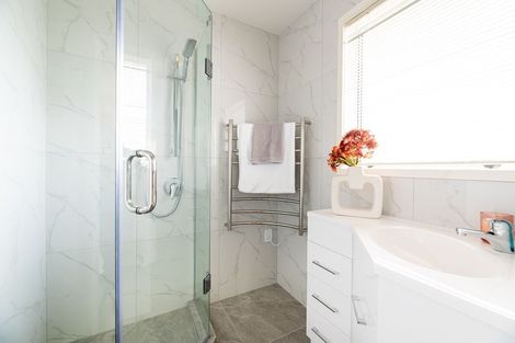 Photo of property in 68 Willis Road, Papakura, 2110