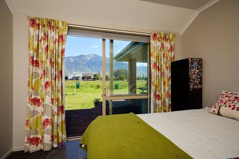 Photo of property in 16 Titoki Drive, Kaikoura Flat, Kaikoura, 7371