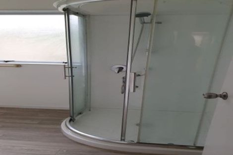 Photo of property in 41 Esther Place, Red Beach, 0932