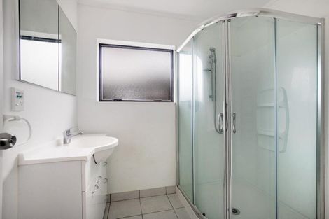 Photo of property in 17a Alberta Street, Point Chevalier, Auckland, 1022