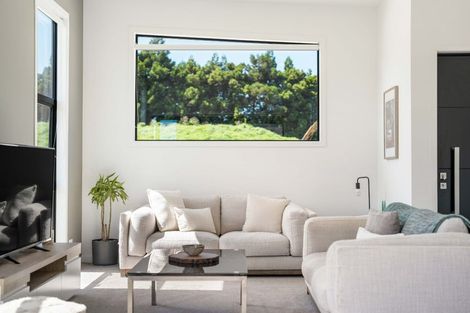 Photo of property in 5 Pinnacles Lane, Pauanui, 3579