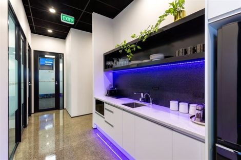 Photo of property in 177a High Street, Oxford, 7430