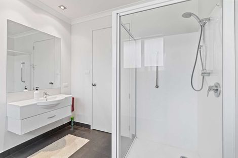 Photo of property in 28 Noble Johnston Drive, Katikati, 3129