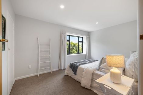 Photo of property in 8 The Rise, Mount Pleasant, Christchurch, 8081