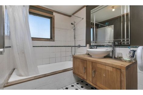 Photo of property in 36 Arlette Place, Massey, Auckland, 0614