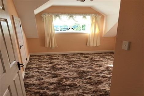 Photo of property in 26 Awhiorangi Promenade, Swanson, Auckland, 0816