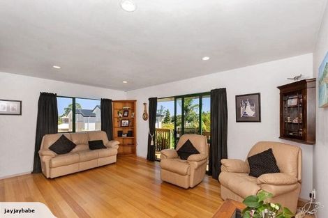 Photo of property in 5b Dundale Avenue, Blockhouse Bay, Auckland, 0600