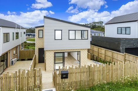 Photo of property in 51 Sunnyheights Road, Orewa, 0931