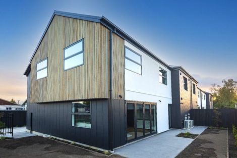 Photo of property in 3/117 Hills Road, Edgeware, Christchurch, 8013