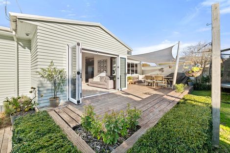 Photo of property in 8 Cameron Road, Te Puke, 3119