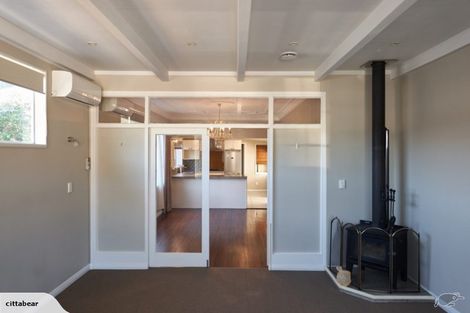 Photo of property in 40 Derwent Street, Island Bay, Wellington, 6023