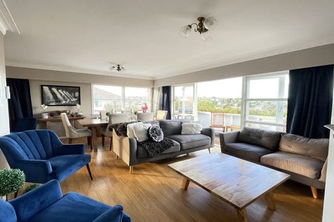 Photo of property in 117 Forrest Hill Road, Forrest Hill, Auckland, 0620