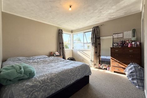 Photo of property in 31 Preston Avenue, Henderson, Auckland, 0610