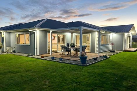 Photo of property in 7 Hartley Avenue, Carterton, 5713