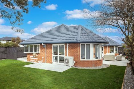 Photo of property in 67 Forest Drive, Parklands, Christchurch, 8083