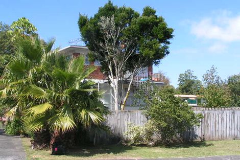 Photo of property in 1/1 Arosa Place, Forrest Hill, Auckland, 0620