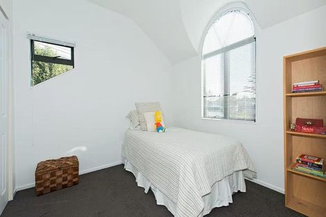 Photo of property in 2/28 Hart Road, Hauraki, Auckland, 0622