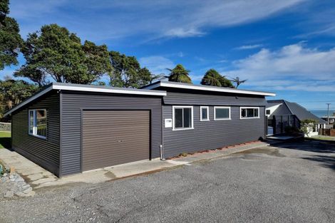 Photo of property in 125 Main South Road, Karoro, Greymouth, 7805