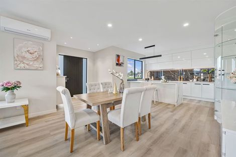 Photo of property in 2 Hoete Way, Tuakau, 2121