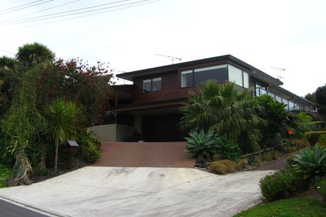 Photo of property in 76a Shakespear Road, Army Bay, Whangaparaoa, 0930